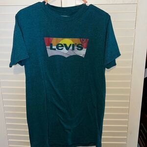 Levi's Sunset Graphic Tee - Medium